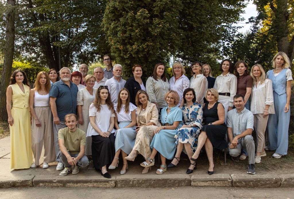 Кафедра образотворчого мистецтва, дизайну та методики їх навчання Кафедра образотворчого мистецтва, дизайну та методики їх навчання