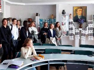 Зустріч зі школярами на факультеті філології і журналістики ТНПУ (ФОТО)