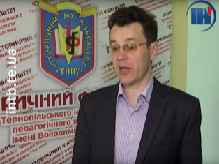 ЗМІ про нас. Тернопільські студенти-історики сплели 15 маскувальних сіток для бійців на передову (ВІДЕО) ЗМІ про нас. Тернопільські студенти-історики сплели 15 маскувальних сіток для бійців на передову (ВІДЕО)